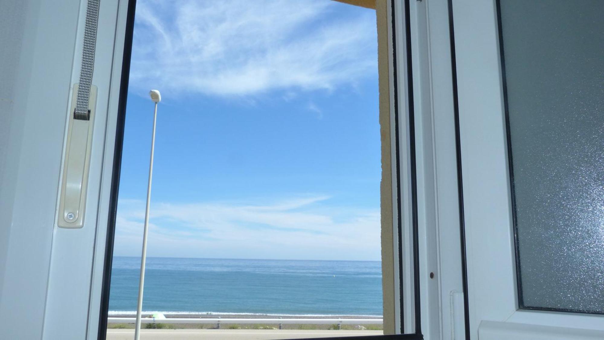 La Casa De La Playa Villa Chilches  Exteriör bild